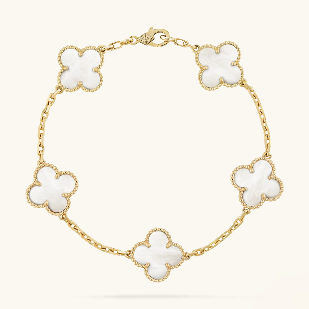 CLOVER White Bracelet - Elegant Minimalist Accessory