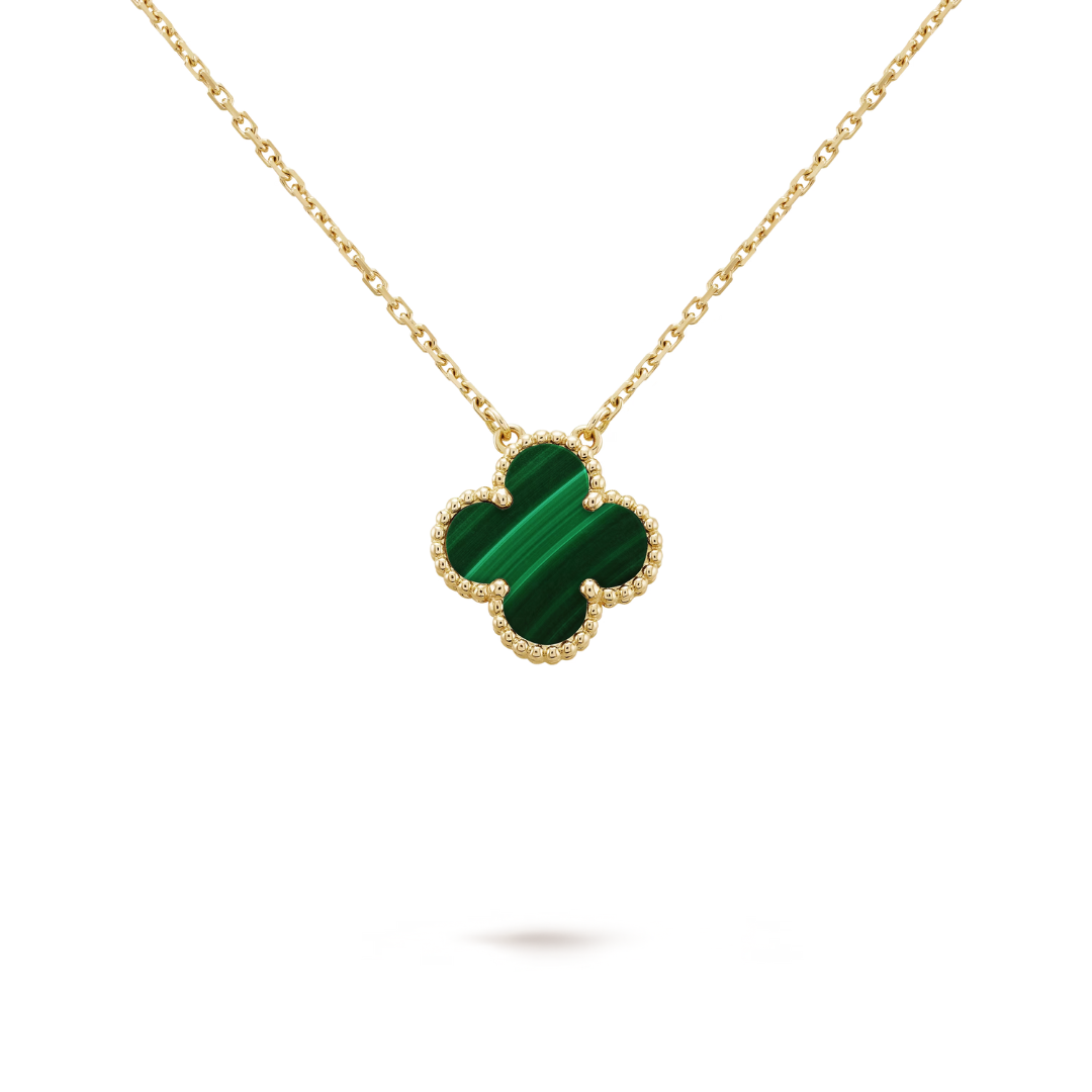 CLOVER | Emerald Green Necklace – Elegant, Timeless Jewelry