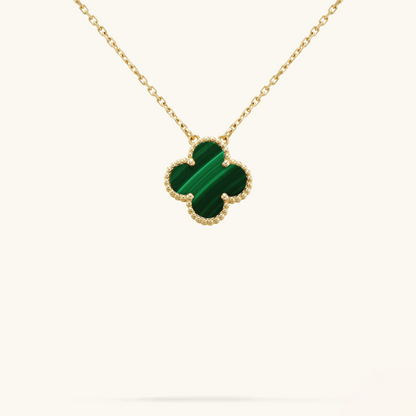 CLOVER | Emerald Green Necklace – Elegant, Timeless Jewelry