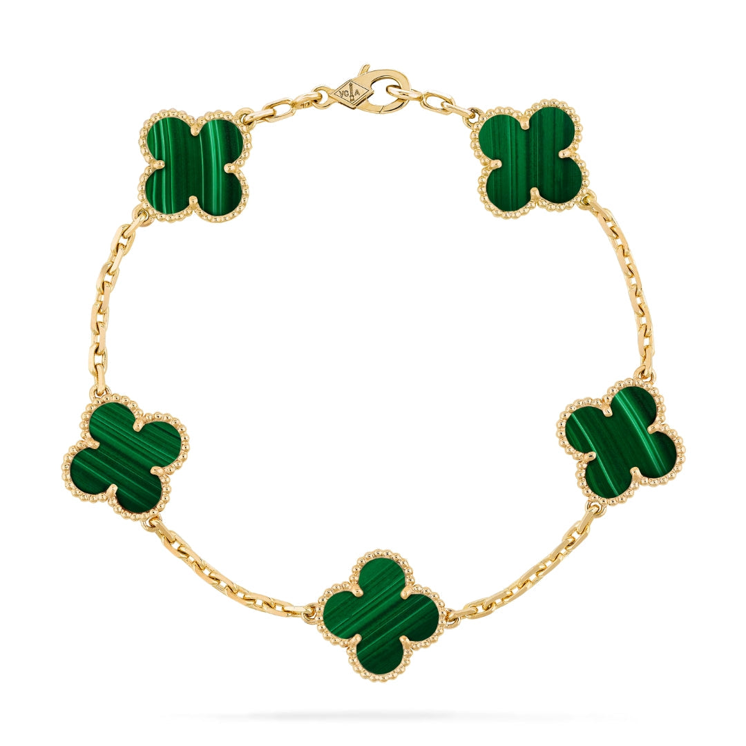 CLOVER Green Bracelet – Elegant Emerald-Hued Accessory