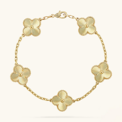 CLOVER Gold Bracelet - Timeless Shine for Everyday Glamour