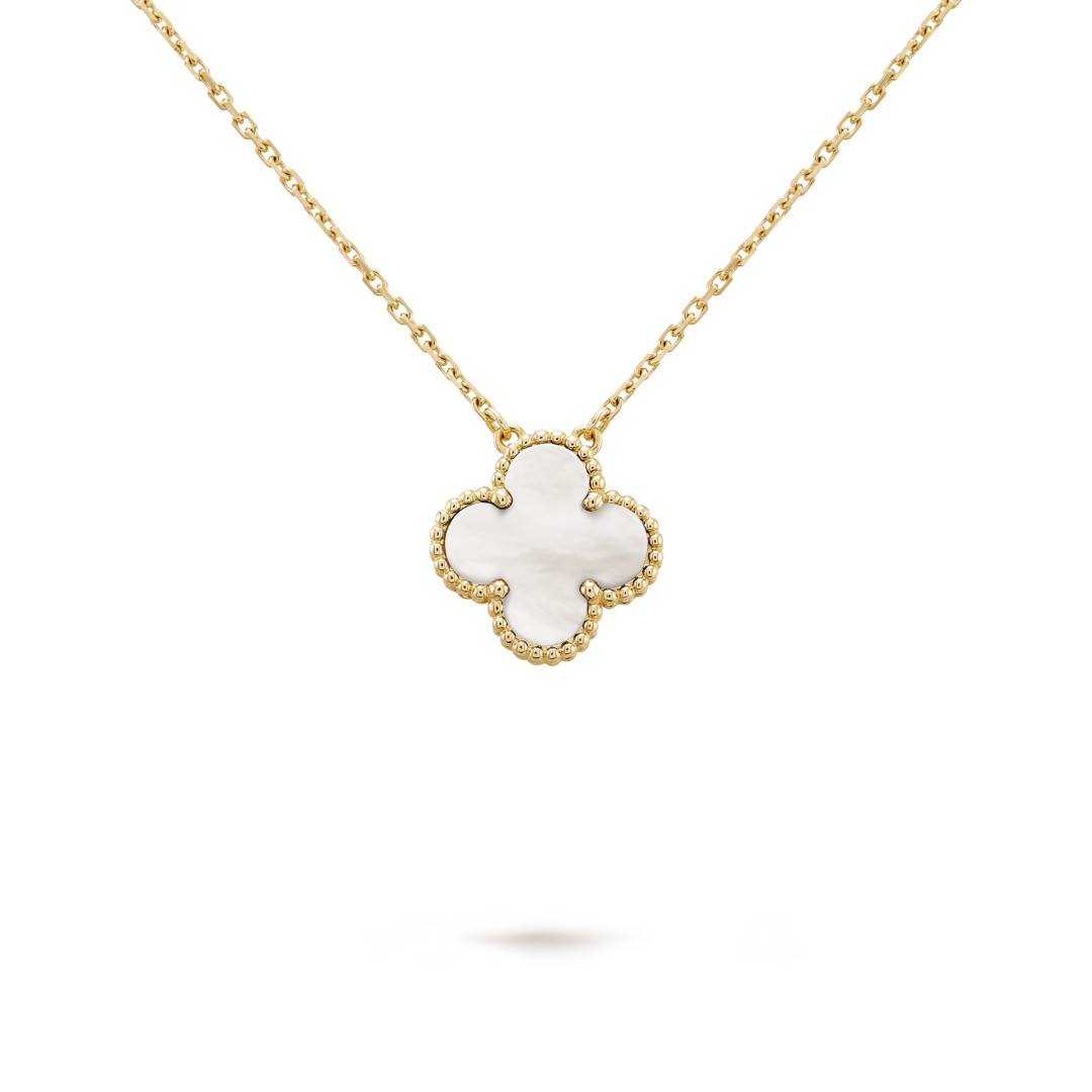CLOVER White/Gold Necklace – Timeless Elegance for Everyday Style