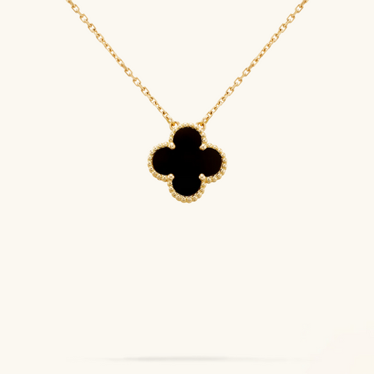 CLOVER Black Pendant Necklace