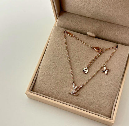 Exquisite Almira Necklace – Exclusive Edition