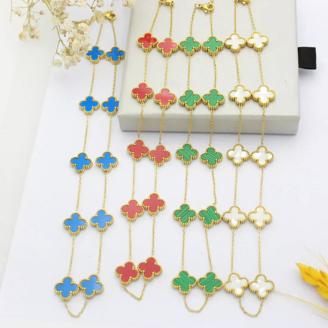 CLOVER | 10-Motif Blue Necklace