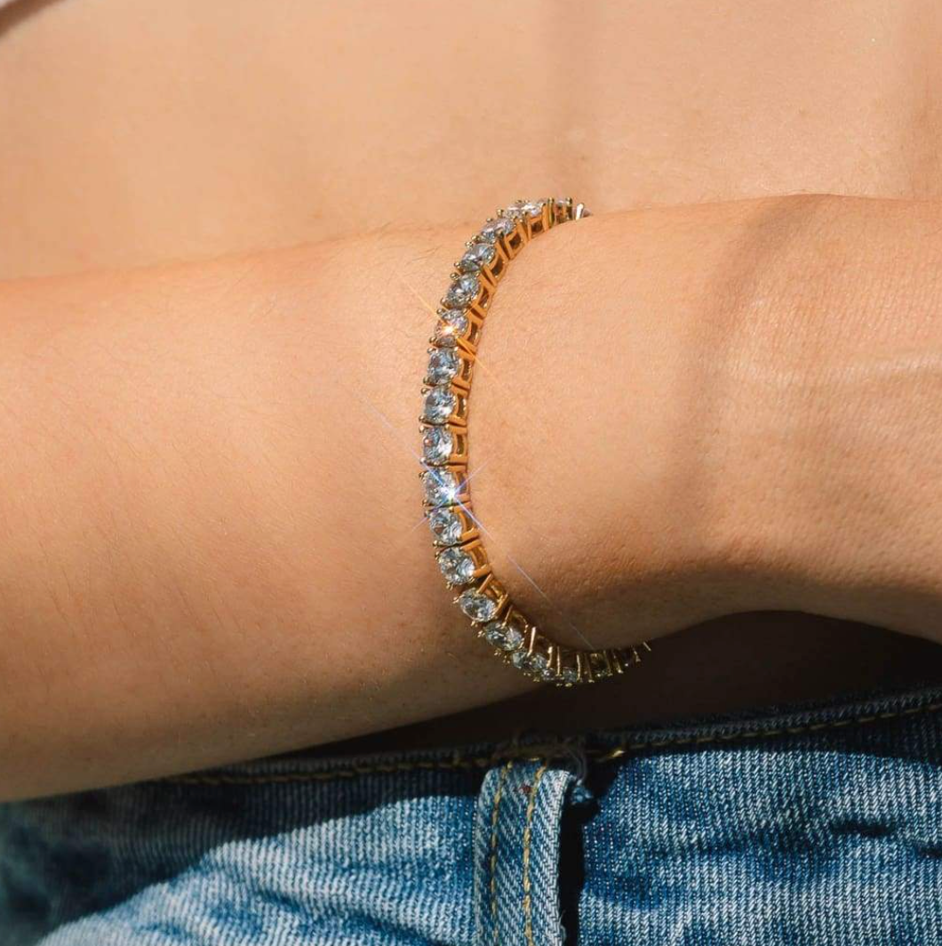 Exclusive Tennis Bracelet — Sparkling Elegance for Any Occasion