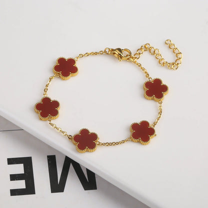 CLOVER Red Bracelet – A Bold, Elegant Accessory