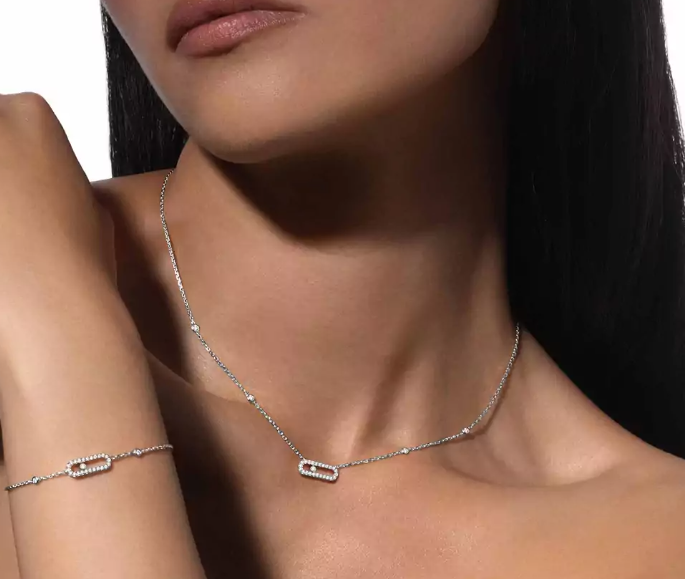 Mollyanne Diamanté Uno Necklace in Silver – Exclusive